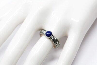 6mm Lapis-lazuli 925 Antique Sterling Silver Rose and Daisy Band Ring by Salish Sea Inspirations - image2